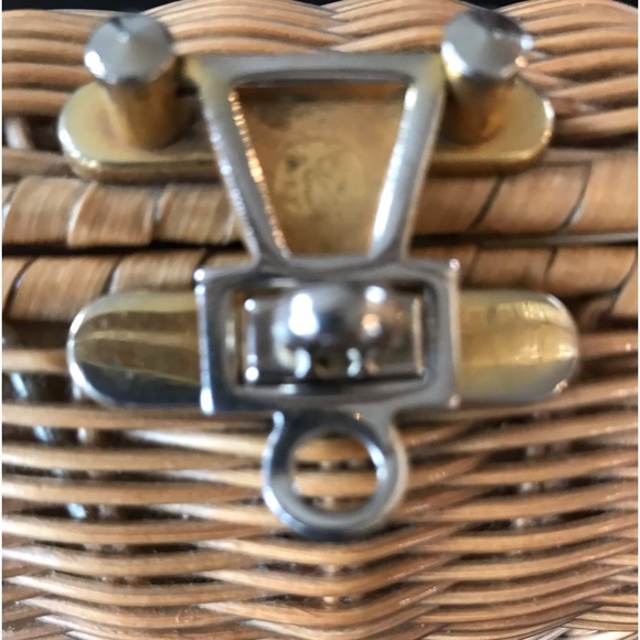 Vintage Woven Garay Handbag Made in Hong Kong - Picture 7 of 14